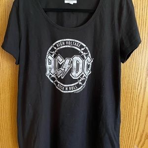 Maurices concert t-shirt